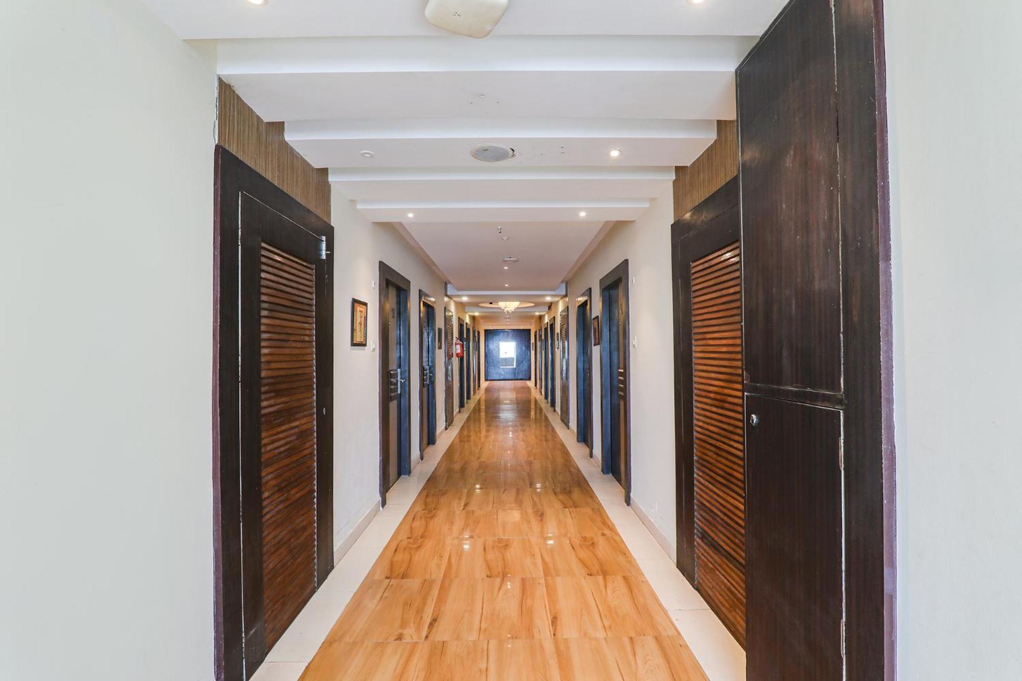 Fabhotel Prime The Continental Lucknow Esterno foto