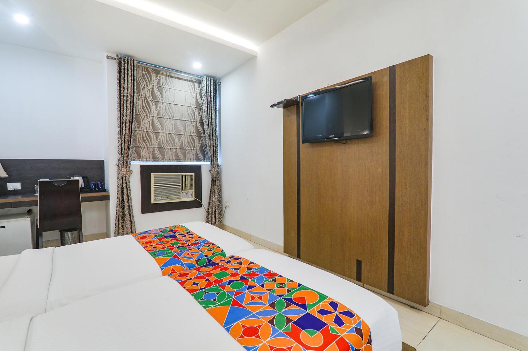 Fabhotel Prime The Continental Lucknow Esterno foto